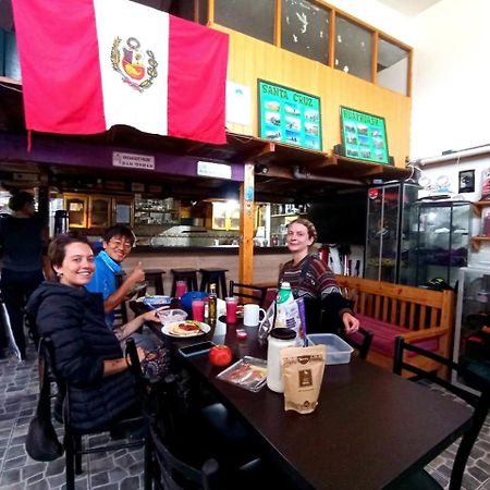Andes Hostel Уарас Екстериор снимка