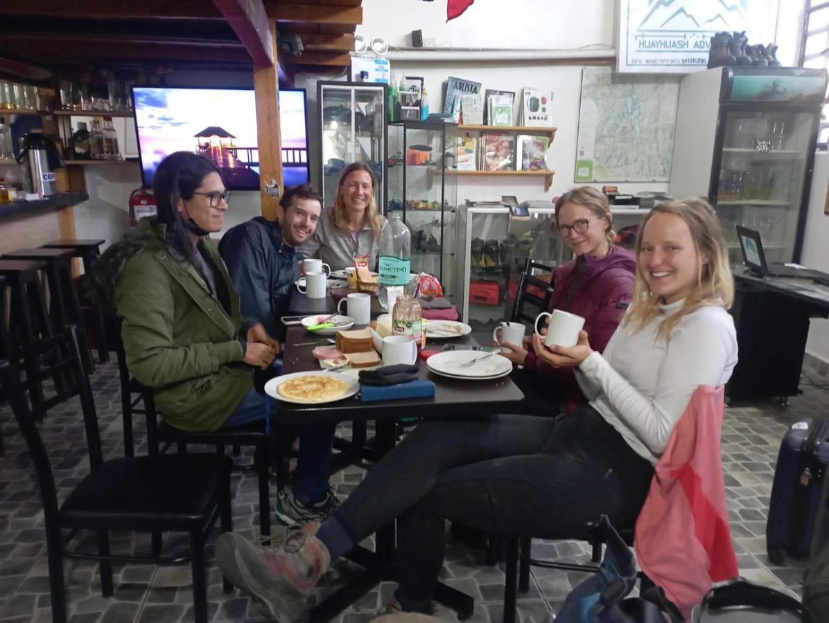 Andes Hostel Уарас Екстериор снимка