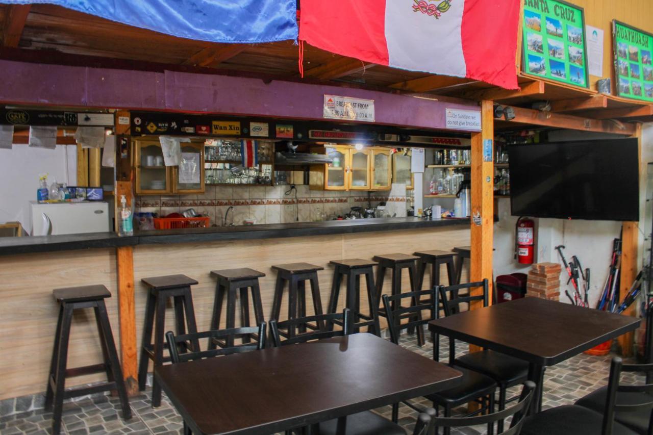 Andes Hostel Уарас Екстериор снимка