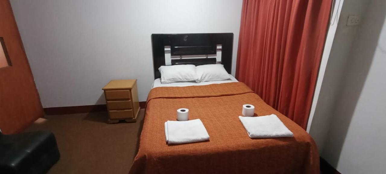 Andes Hostel Уарас Екстериор снимка