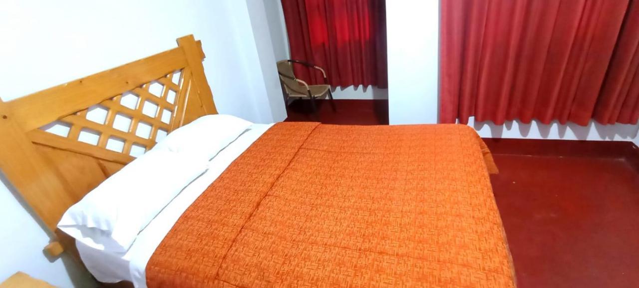 Andes Hostel Уарас Екстериор снимка