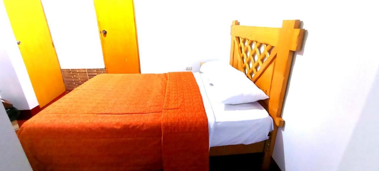 Andes Hostel Уарас Екстериор снимка