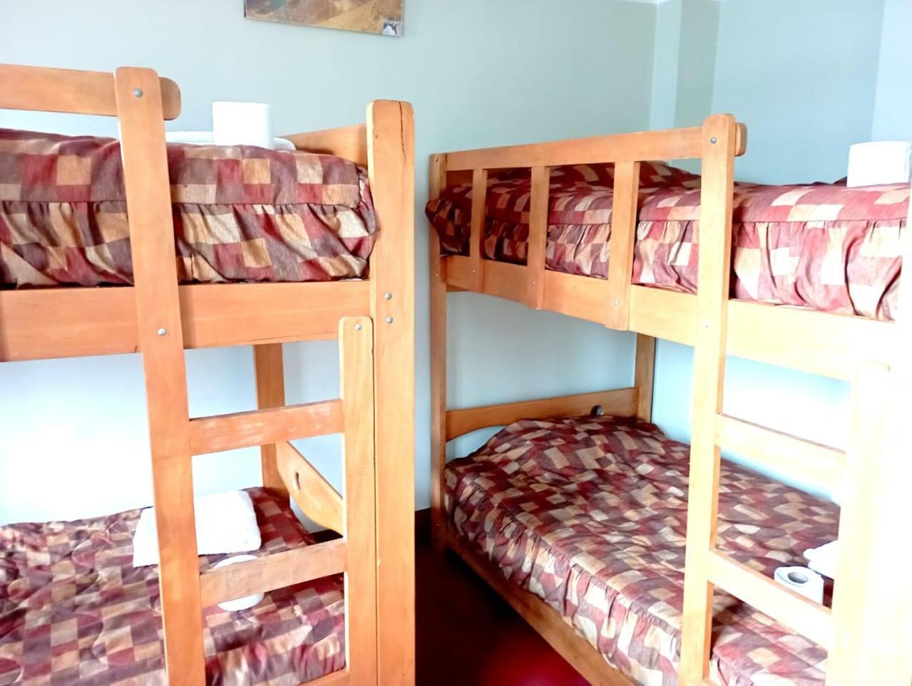 Andes Hostel Уарас Екстериор снимка